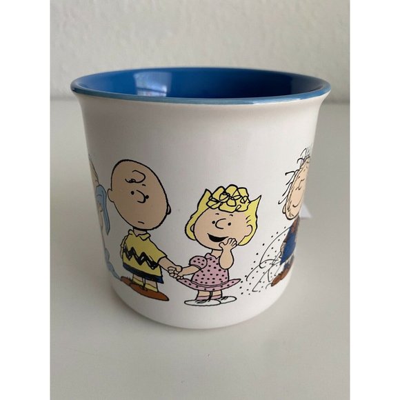 Snoopy Peanuts Gang Squad Classic Mug Cup Charlie Brown Lucy Linus Woodstock NEW - Picture 3 of 8